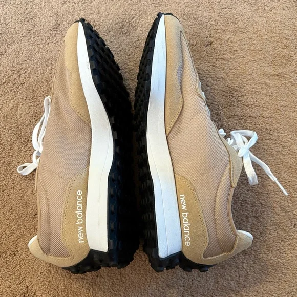 New Balance 327 Sneakers - Picture 6 of 11